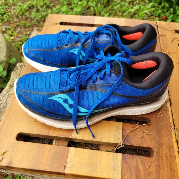 Saucony Kinvara running shoes in EUC. women's sz 8.5, men’s sz 7 - Picture 4 of 14